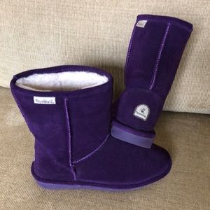 Children’s Bear Paw boots size 5